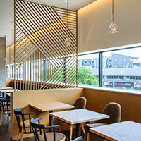 TOP‘S sengawa（カフェレストラン）|香取建築デザイン事務所